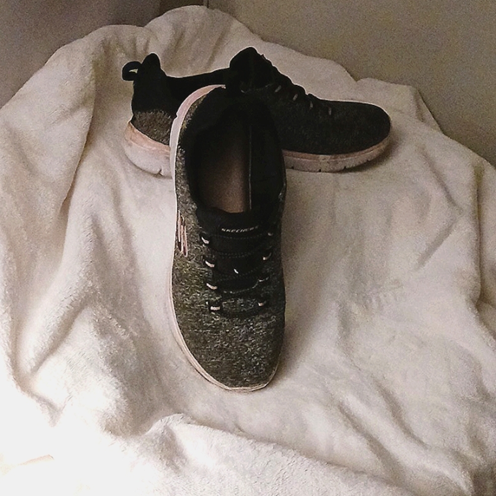 Skechers shoes